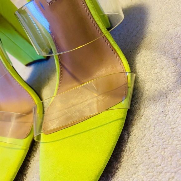 Brand New Neon Lime Heels - Size 6.5 M - Heel Height 4.5 “ - box 4 - Picture 4 of 7